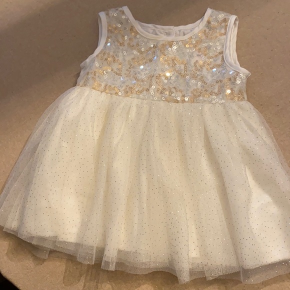 🌈5/$9 BABY SALE - sparkly dress